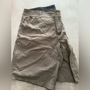 Kuhl Men’s Renegade shorts size 33